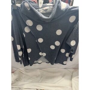 Lularoe Turtle Neck Sweater Size Medium Blue And White‎ 53